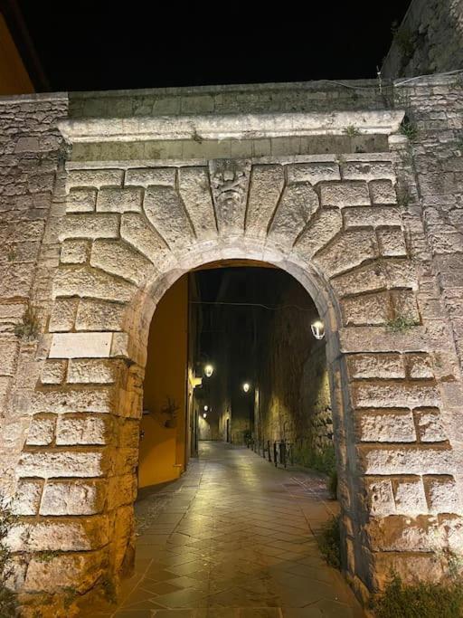 アナーニIl Nido Dell'Arteアパートメント エクステリア 写真
